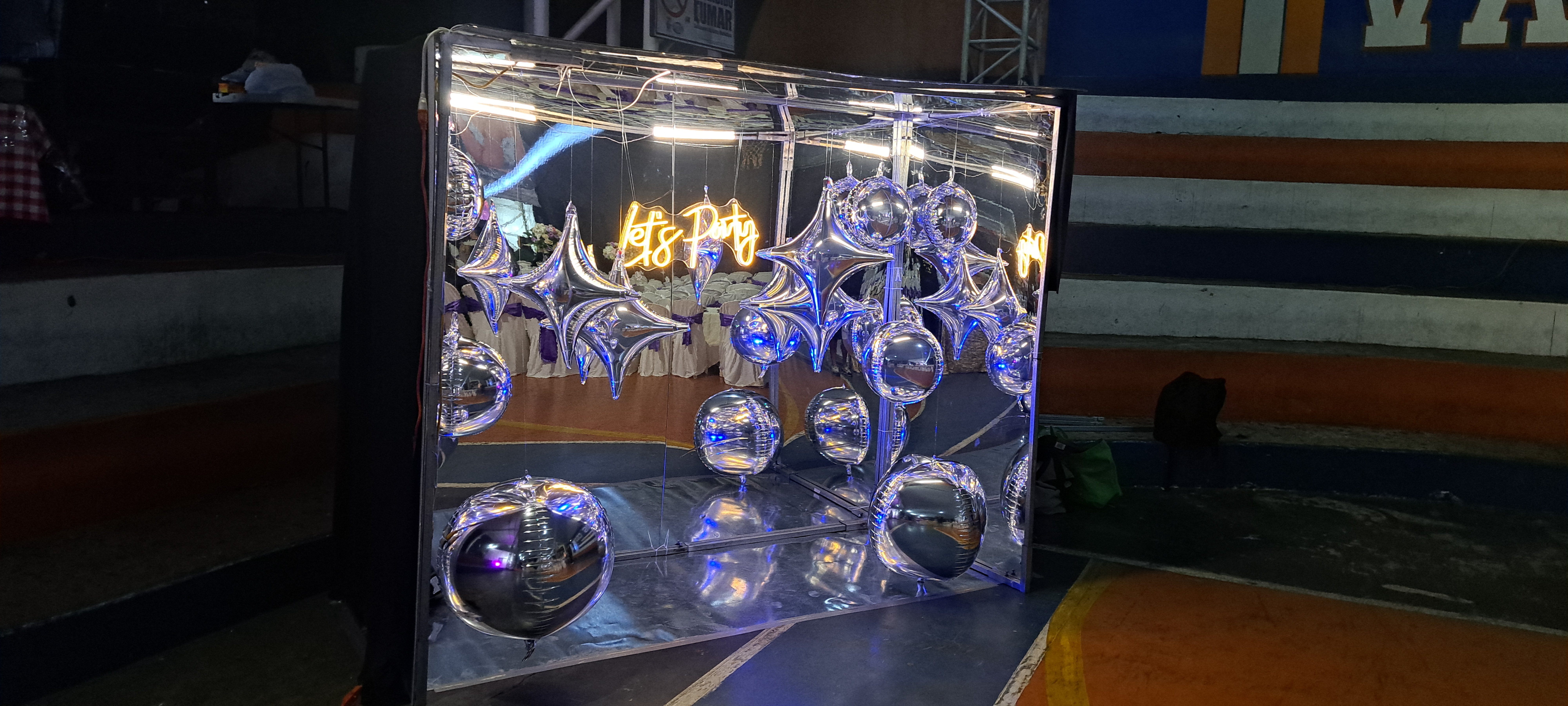 Cabina Espejada decorada